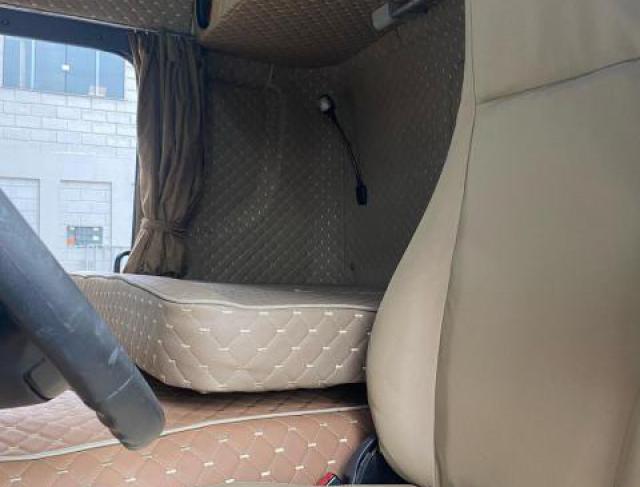 Projeto realizado com banco de couro